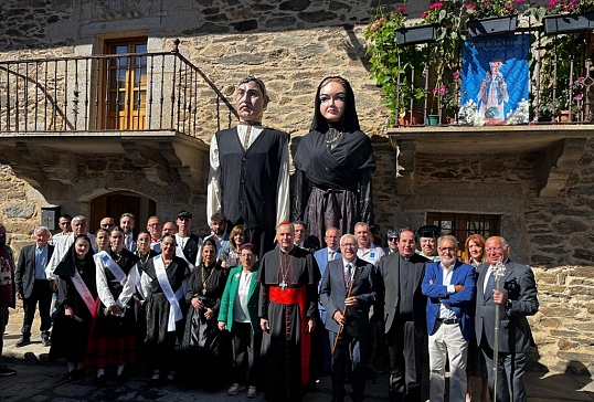 EL CARDENAL FERNÁNDEZ ARTIME, EN LA FIESTA DE LAS VICTORIAS DE PUEBLA DE SANABRIA