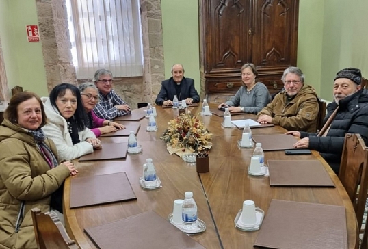 ENCUENTRO DE LOS RESPONSABLES DE LA COMISIÓN PERMANENTE DE LA HOAC CON EL SR. OBISPO