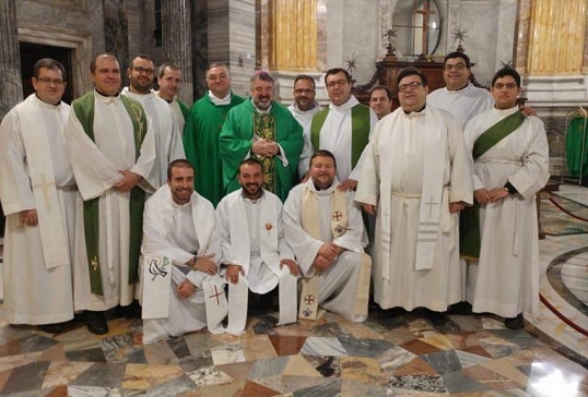 D.Enrique Martínez,del Consejo Nacional de Pastoral Juvenil, participa en Roma con motivo del Sínodo