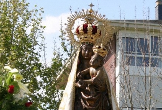 Novena y fiesta en honor a Ntra.Sra.la Virgen de la Encina,patrona del Bierzo