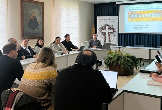 REUNIÓN DE PRIMER ANUNCIO DE LAS DIÓCESIS DE ASTORGA Y LEÓN