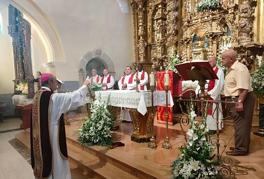MONS. D. JESÚS FERNÁNDEZ PRESIDE LA EUCARISTÍA DE LA FIESTA DE SANTA MARINA DEL REY